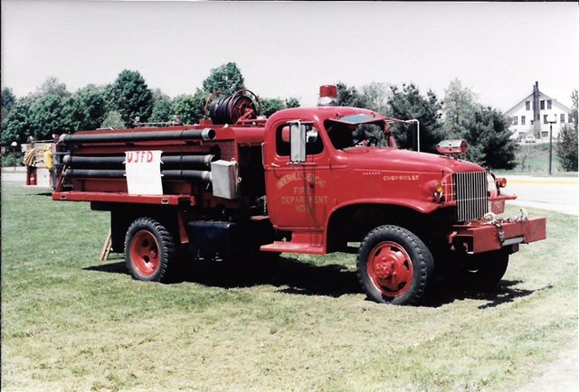 Underhill-Jericho Fire Department’s 1942 Chevrolet Fire Truck Memorial Day 1982